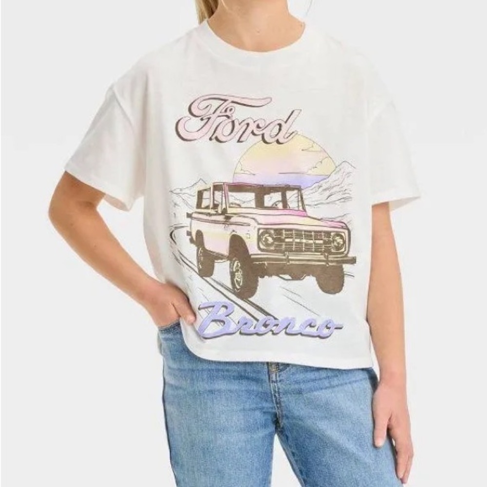 Hybrid Apparel Girls’ Short Sleeve Ford Bronco Boxy Shirt - Ivory